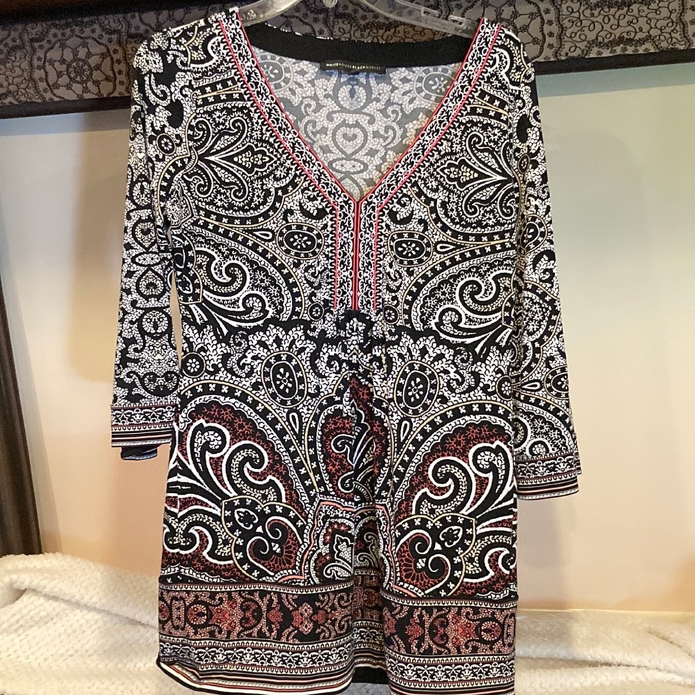 Whit House Black Market mini Dress